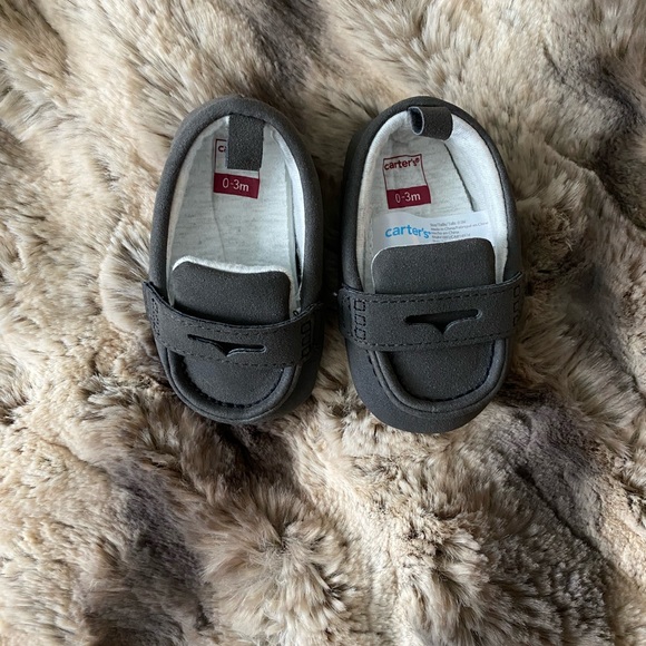 Carter’s 0-3 slippers - Picture 3 of 3